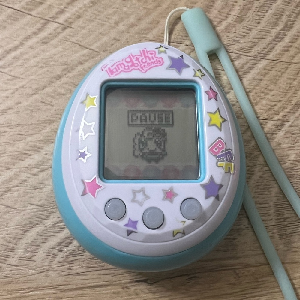 Tamagotchi Friends Blue/White/Stars RARE!!